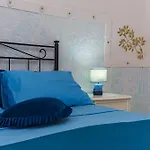 Dimora Donna Pippi فيلة *